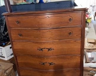 ANTIQUE DRESSER 