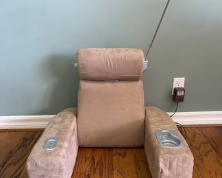 Brookstone Massage Chair- Works!