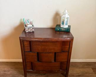 Please join Roman and Company for a Mother’s Day weekend residential estate tag sale on Saturday, May 9, 2026 8A-2P and Sunday, May 10, 2026 9A-2P at 14418 Miguel Terrazas Drive, EPTX 79938 (East side). Items include: 2 LR sets, 2 DR sets, multiple bedroom sets, housewares, decor, holiday items, jewelry, Kimball Queen Anne style piano, laptops, clothes, shoes, electric wheelchair, yard and garden items and more!  Celebrate Mother’s Day weekend with us! Free ROCO Bucks for the first 20 Moms!  Images available at www.rocoestatesales.com    WHERE: 14418 Miguel Terrazas Drive, EPTX 79938 WHEN: SAT 05/09/26 8A-2P and SUN 05/10/26 9A-2P  No prices offered prior to sale date.&nbsp;  Please bring assistance to load large and/or heavy items.  Credit cards accepted with minimum $20.00 purchase.  We look forward to seeing you at the sale!
