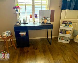 Please join Roman and Company for a Mother’s Day weekend residential estate tag sale on Saturday, May 9, 2026 8A-2P and Sunday, May 10, 2026 9A-2P at 14418 Miguel Terrazas Drive, EPTX 79938 (East side). Items include: 2 LR sets, 2 DR sets, multiple bedroom sets, housewares, decor, holiday items, jewelry, Kimball Queen Anne style piano, laptops, clothes, shoes, electric wheelchair, yard and garden items and more!  Celebrate Mother’s Day weekend with us! Free ROCO Bucks for the first 20 Moms!  Images available at www.rocoestatesales.com    WHERE: 14418 Miguel Terrazas Drive, EPTX 79938 WHEN: SAT 05/09/26 8A-2P and SUN 05/10/26 9A-2P  No prices offered prior to sale date.&nbsp;  Please bring assistance to load large and/or heavy items.  Credit cards accepted with minimum $20.00 purchase.  We look forward to seeing you at the sale!