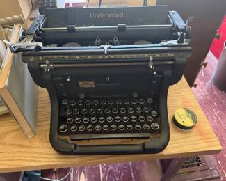 Vintage Underwood Typewriter