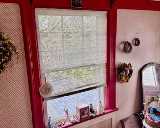 Dolls, Collectibles