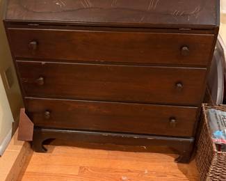 Drop leaf 3 drawer low desk
