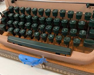 Remington electric typewriter