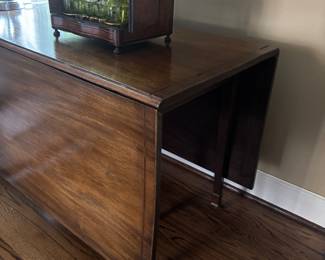Side view of drop leaf table described above