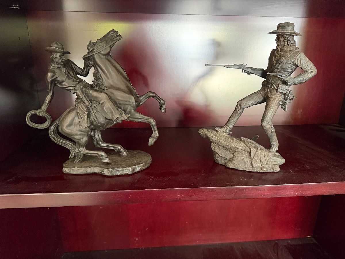 “Startled” & “The Calvaryman” Western Heritage Museum collectibles 