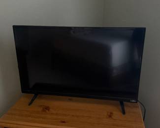 32 inch Vizio(Brand)