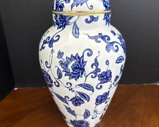 Prince Bleu Large Urn