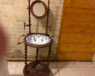  01 Early 20th Century Vintage Victorian Style Washstand Basin with Bowl and Mirror