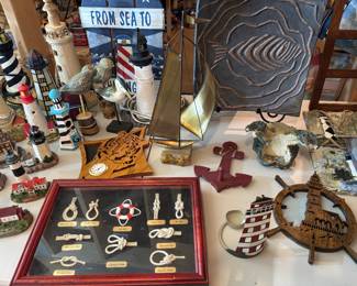 Lighthouse & lake decor