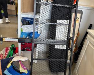 Cargo carrier