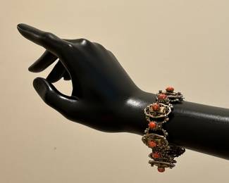 Antique Coral Bracelet 
