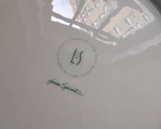LS Collection New York "Rainforest" Dinner Plates with Green Malachite Rim with Gold Accents. Photo 3 of 3.