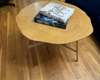 Oak coffee table 
