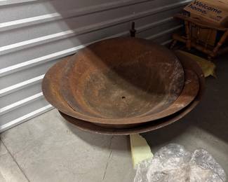 2-43” steel planters