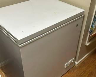 Chest freezer, works well 