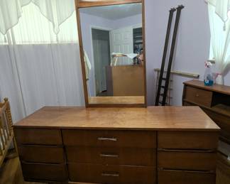 Harmony House mid-century dresser with mirror
