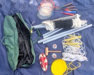 LL Bean volleyball/badminton set
