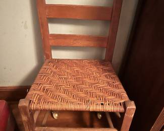 Solid Desk Chair