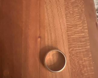 14 KT. Gold Women’s Band