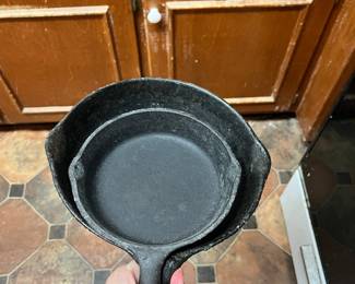 Cast Iron  Skilet