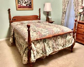 Low Poster Bed