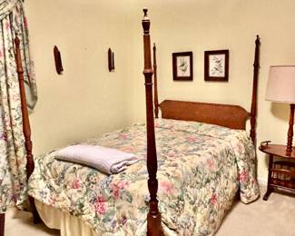 Poster Bed