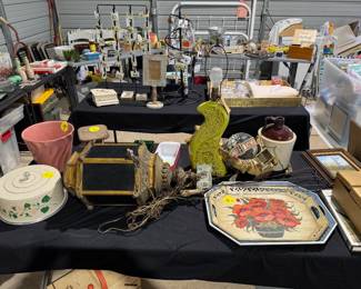 Vintage lamps and trays 