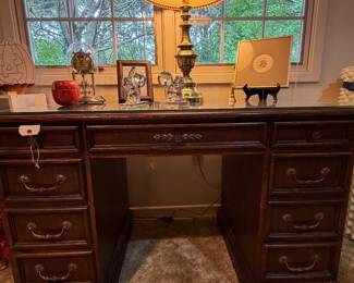 Hekman Leather Top Desk