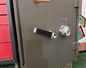Mosler Safe with Key 