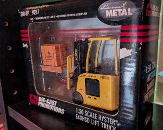 Diecast metal, lift truck