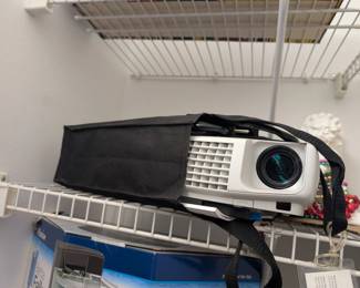 digital projector 