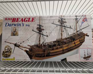 HMS Beagle Darwin's Brig ship model kit