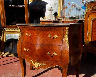 European Dresser