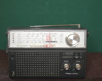 Realistic Portavision-5 Transistor Radio