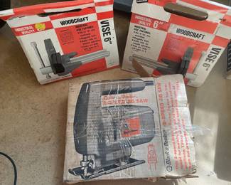 Black & Decker 2-Speed Jig Saw (Cat. No. 7514) with Woodcraft 6" Vises