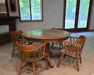 Vtg Dining Table with Four Spindle Back Chairs