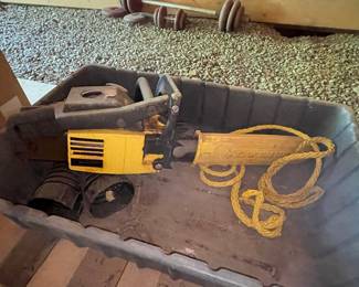 Vintage McCulloch Pro Mac 610 Chainsaw