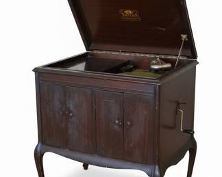 Victrola VV-210 Phonograph