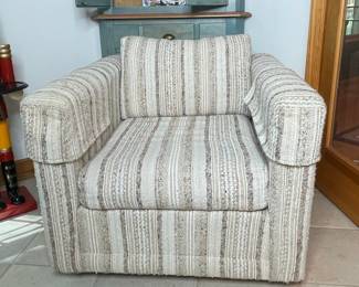 Duo-Sofas Escort Chair
