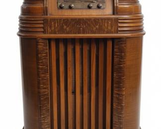 Philco 1938 118 Cathedral Radio