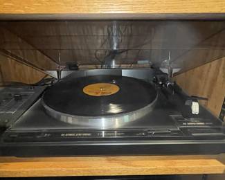 Pioneer Full-Automatic Stereo Turntable