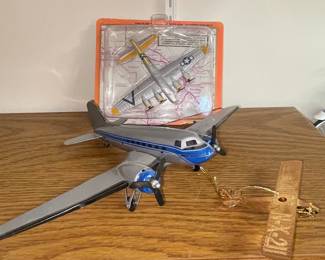 Douglas DC-3 Model Airplane and B-17 Flying Fortress Model Airplane