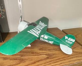 Valvoline V-200 Airplane Model