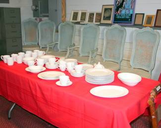 80 pcs. Johnson Bros. Snow White China