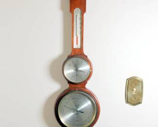 Salem Banjo Barometer / Clock