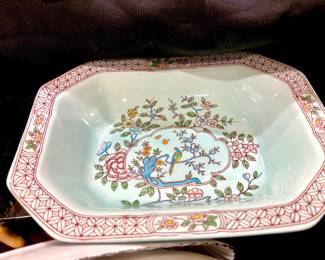 Serving pieces