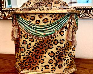 Statement animal print box
