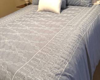 Romantic slate blue full/queen  bedding