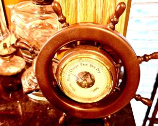 Wood barometer